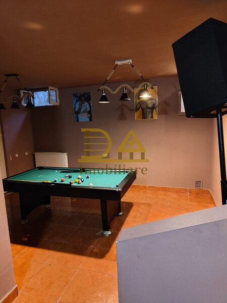 Buzesti spatiu comercial de inchiriat  (pretabil si Horeca)